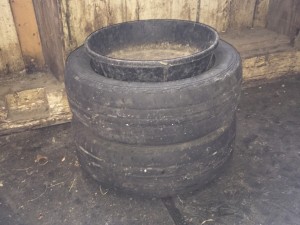Completed elevated feeding bin.